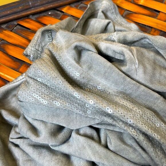 Crosby Lightweight Soft Top with Sequins Sides Shirt Boho Size Small Oversized - Picture 7 of 8